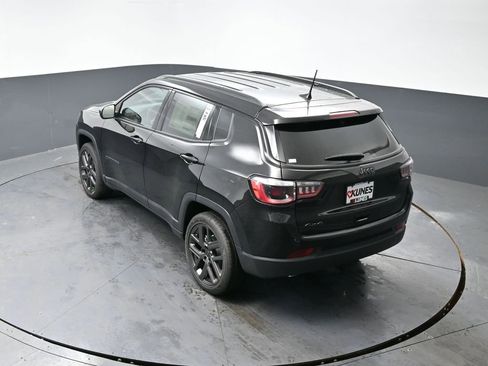 New 2026 Jeep Compass Latitude image 32