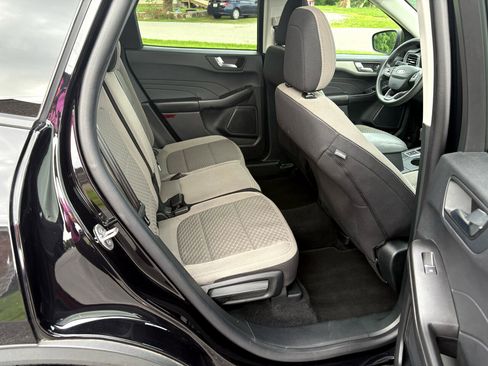 Used 2021 Ford Escape SE image 20