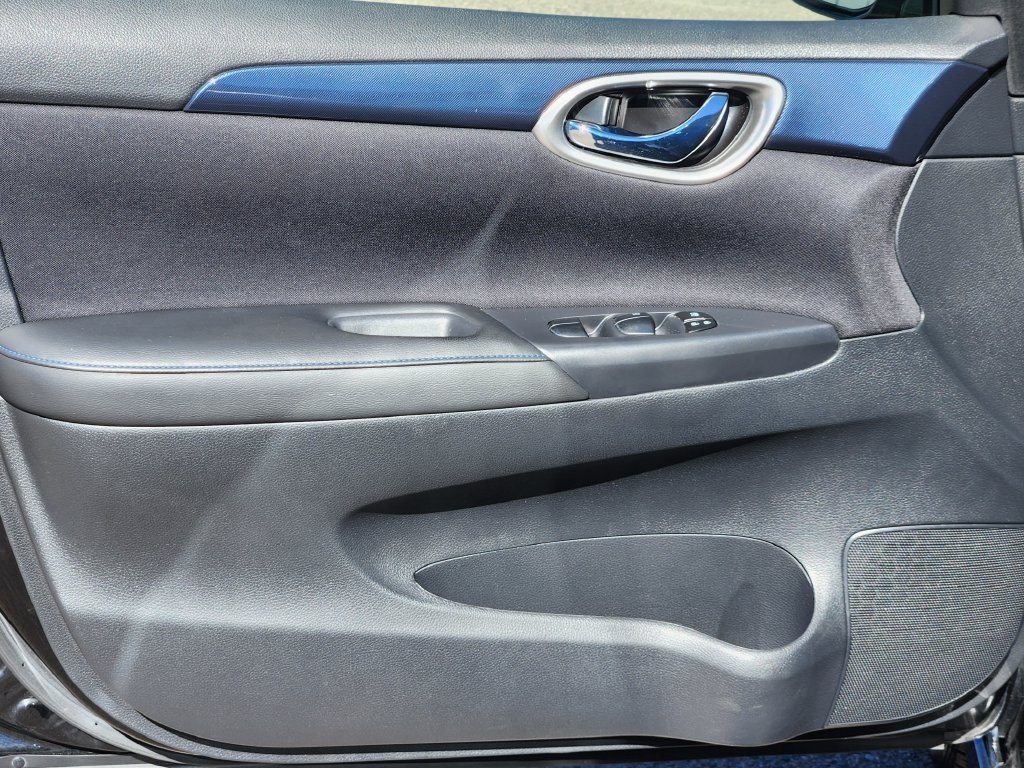 Certified 2017 Nissan Sentra SR FWD image 20