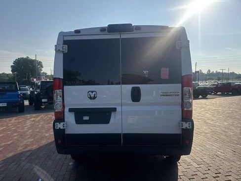 Used 2025 RAM ProMaster 2500 w/ U-Haul Equipment Group FWD image 13