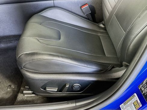 Used 2021 Hyundai Elantra Limited FWD image 28
