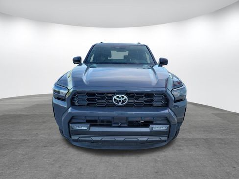 Used 2025 Toyota 4Runner TRD Off-Road Premium AWD/4WD image 2