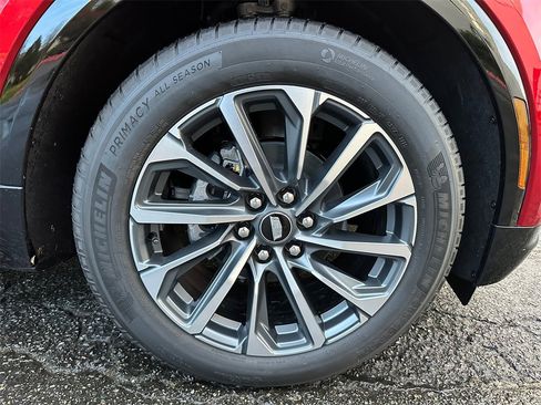 New 2026 Cadillac Lyriq Sport image 9