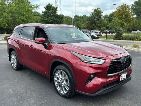 Used 2020 Toyota Highlander Limited AWD/4WD image 9