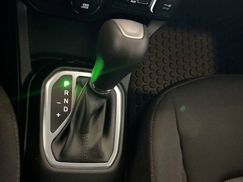 Used 2023 Jeep Renegade Latitude image 20