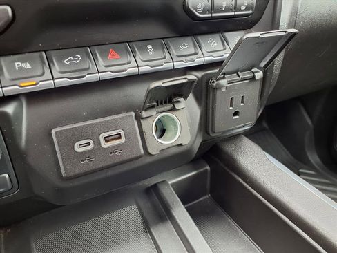 Used 2023 Chevrolet Silverado 2500 High Country w/ LPO, Hitch Package image 14