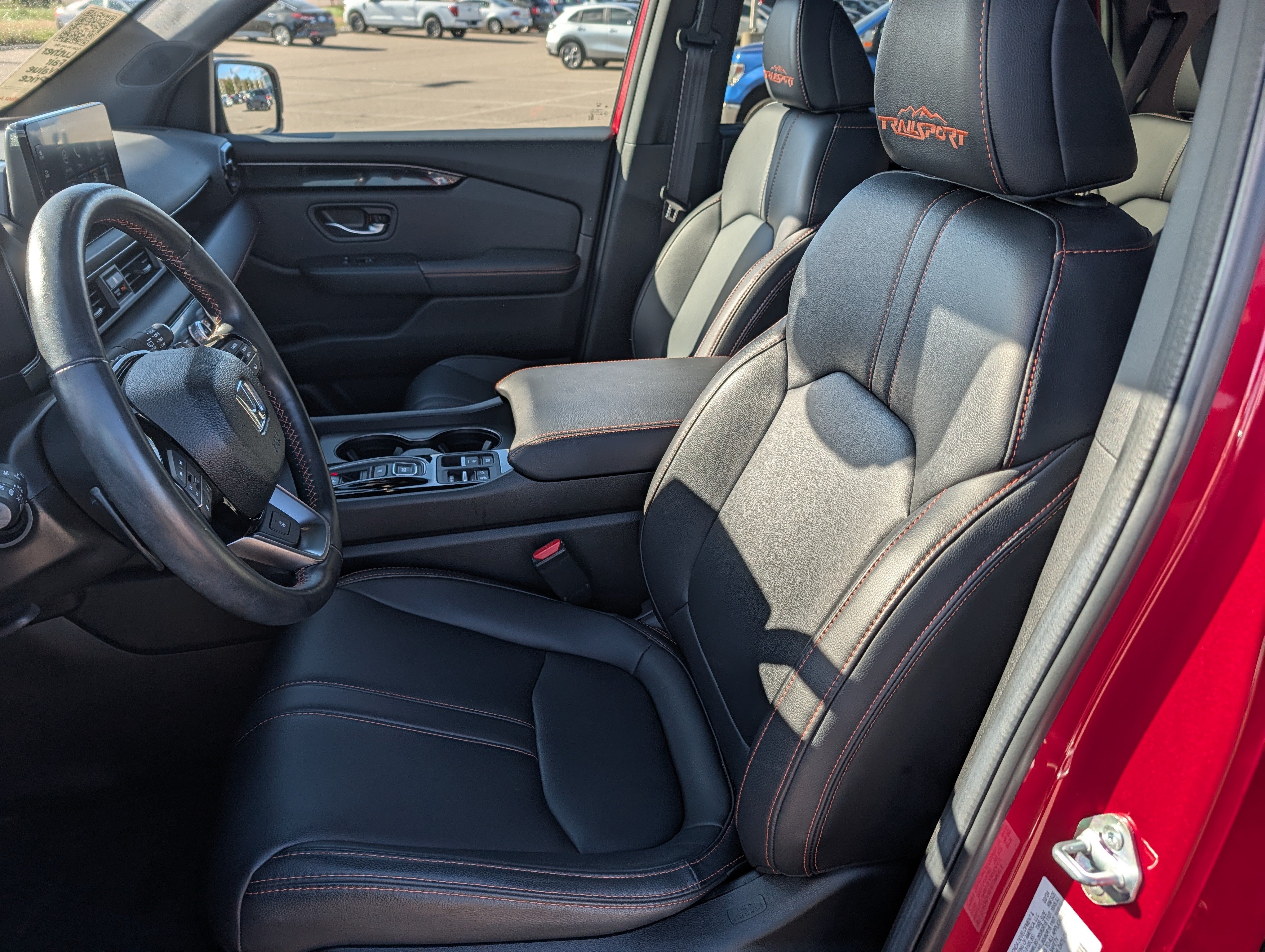 Used 2024 Honda Pilot TrailSport image 23