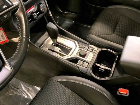 Used 2019 Subaru Forester Premium w/ All-Weather Package image 17