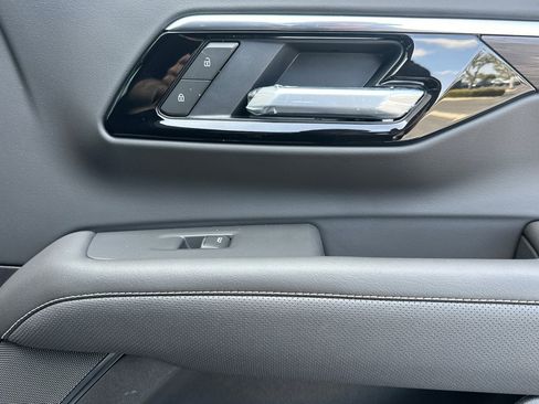 New 2025 Chevrolet Tahoe Premier image 19