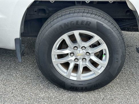 Used 2020 Chevrolet Silverado 1500 LT RWD image 12
