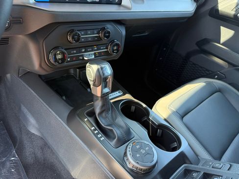 New 2026 Ford Bronco Outer Banks AWD/4WD image 13