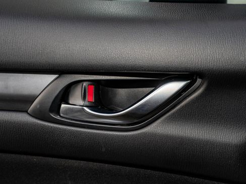 Used 2018 MAZDA CX-5 Sport image 20