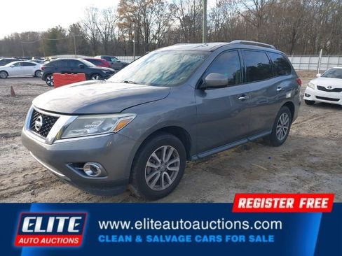 Used 2016 Nissan Pathfinder SV image 4