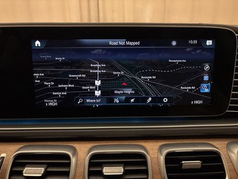 Used 2022 Mercedes-Benz GLS 450 4MATIC image 18