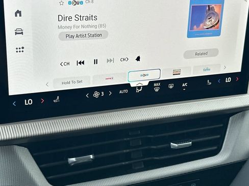 Certified 2025 Ford Explorer Active image 22