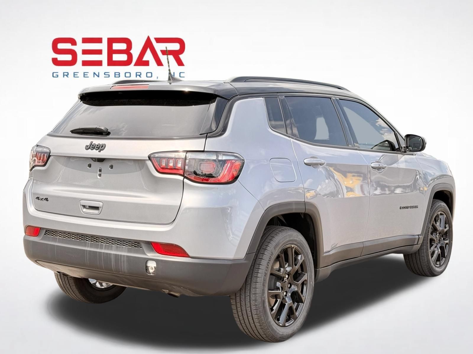 Used 2023 Jeep Compass Latitude AWD/4WD image 8