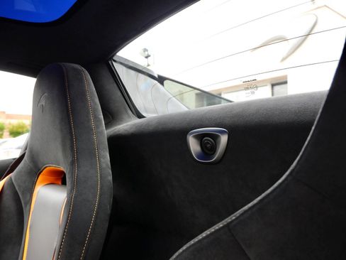 Used 2022 McLaren 720S Performance image 31