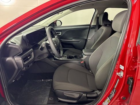 New 2026 Kia K4 FWD image 24
