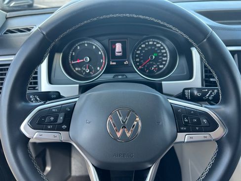 Certified 2021 Volkswagen Atlas SE w/ Towing Package FWD image 9