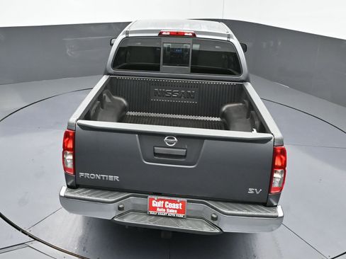 Used 2021 Nissan Frontier SV w/ SV Utility Package image 41