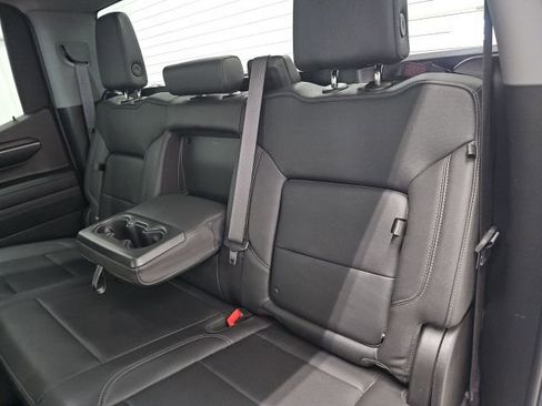 Used 2024 GMC Sierra 1500 SLT w/ SLT Convenience Package AWD/4WD image 18