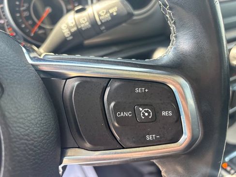 Used 2020 Jeep Wrangler Unlimited Sahara AWD/4WD image 24