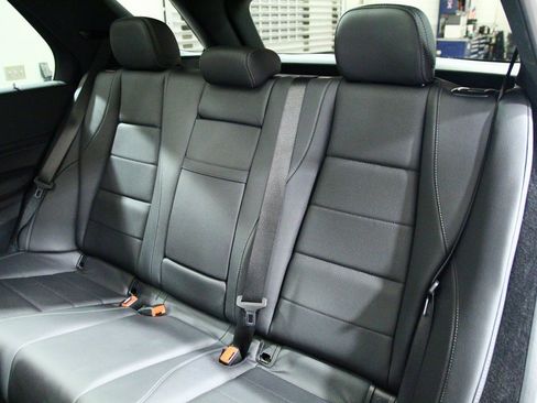 Used 2025 Mercedes-Benz GLE 350 4MATIC image 30