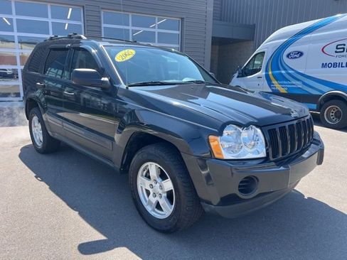 Used 2005 Jeep Grand Cherokee Laredo w/ Cargo Convenience Group image 3