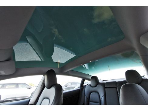 Used 2022 Tesla Model 3 Performance AWD/4WD image 24