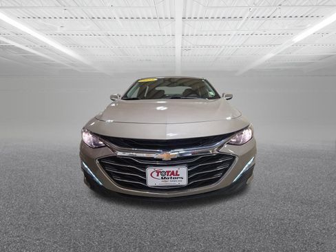 Used 2023 Chevrolet Malibu LT image 3