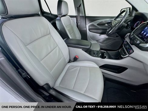 Used 2022 GMC Terrain SLT w/ LPO, Floor Liner Package image 27