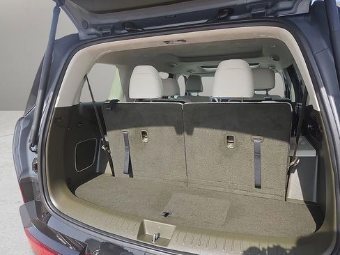 Used 2025 Hyundai Santa Fe Calligraphy image 9