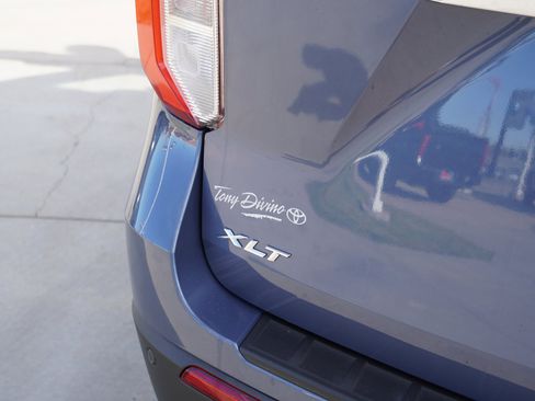 Used 2021 Ford Explorer XLT w/ Equipment Group 202A image 18