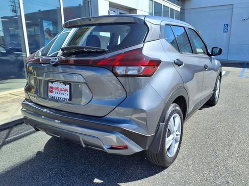 New 2025 Nissan Kicks Play S image 8