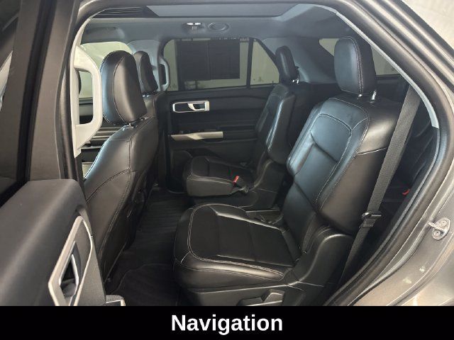 Used 2023 Ford Explorer XLT w/ Equipment Group 202A AWD/4WD image 6