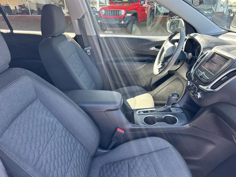 Used 2021 Chevrolet Equinox LT image 13