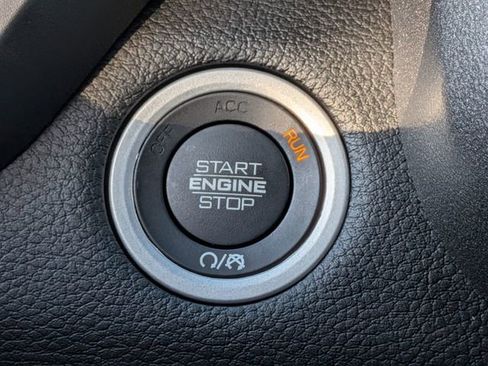 Used 2022 RAM 1500 Big Horn w/ Built-to-serve Edition image 34