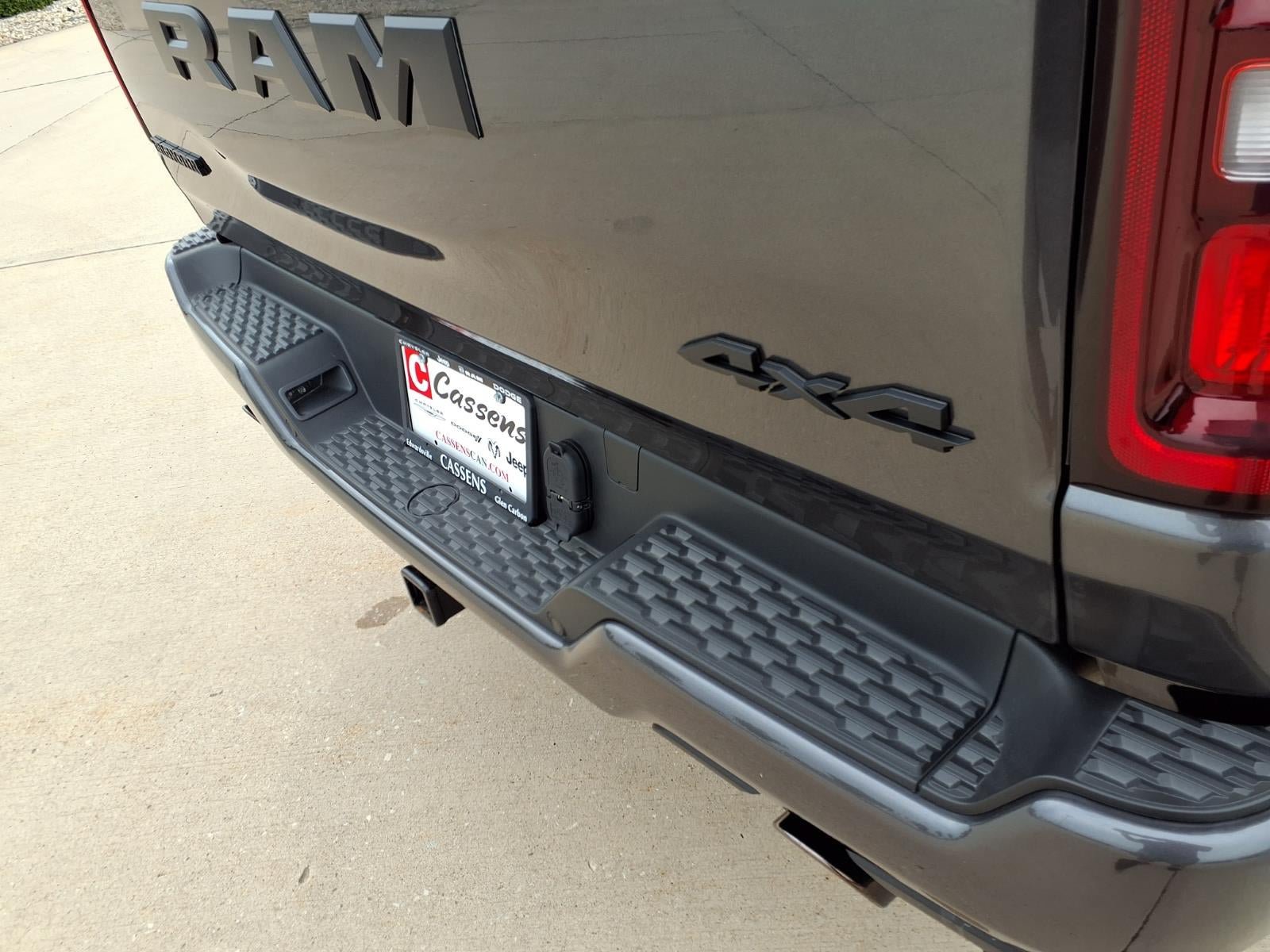 Used 2025 RAM 1500 Big Horn AWD/4WD image 32