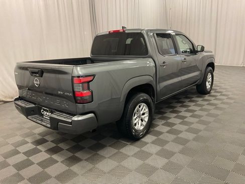 Used 2024 Nissan Frontier SV AWD/4WD image 2