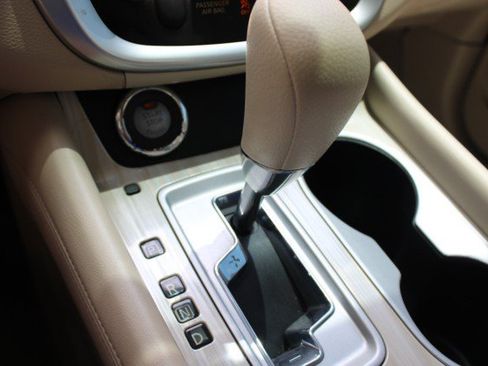 Used 2015 Nissan Murano S FWD image 27