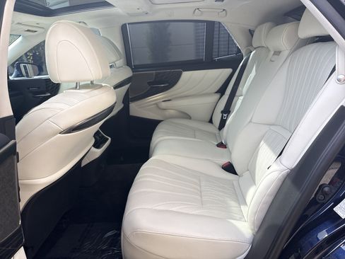 Certified 2022 Lexus LS 500 RWD image 31