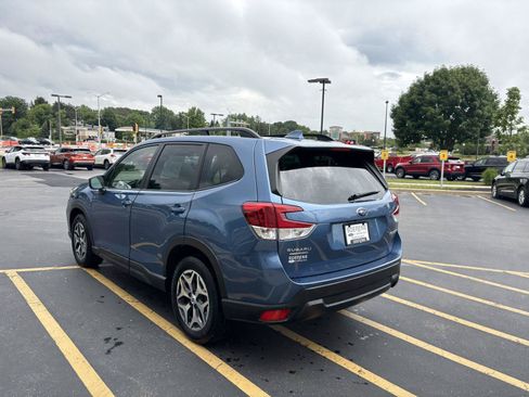 Used 2021 Subaru Forester Premium AWD/4WD image 4