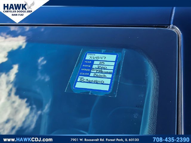 Certified 2025 Jeep Grand Cherokee Laredo X w/ Luxury Tech Group I AWD/4WD image 32