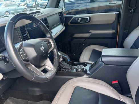 Used 2022 Ford Bronco Wildtrak AWD/4WD image 11
