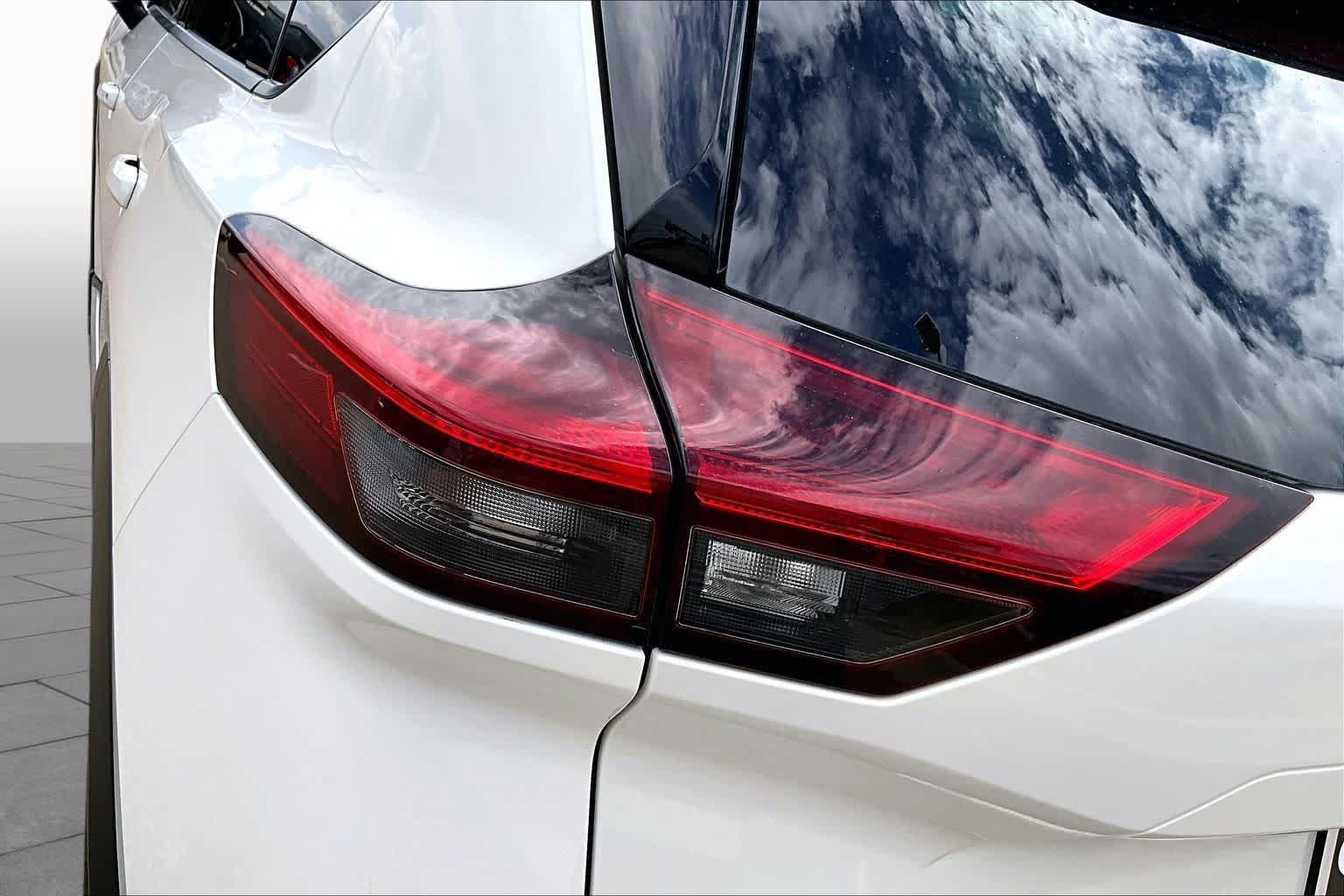 Used 2023 Nissan Rogue Platinum w/ Platinum Premium Package FWD image 32