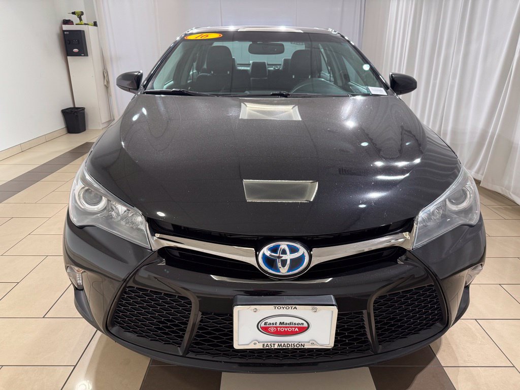 Used 2016 Toyota Camry SE w/ Moonroof Package FWD image 8