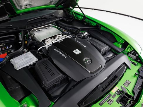 Used 2018 Mercedes-Benz AMG GT R image 45