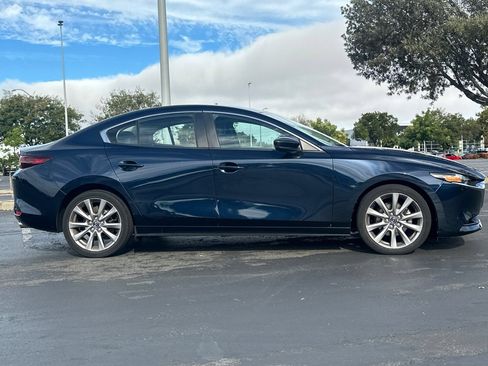 Used 2020 MAZDA MAZDA3 AWD Sedan w/ Preferred Package image 3