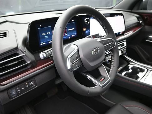 New 2026 Chevrolet Traverse Z71 w/ Driver Confidence Package AWD/4WD image 12