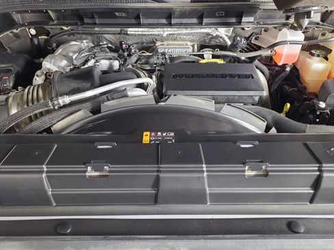 Used 2023 GMC Sierra 2500 SLT w/ SLT Premium Package image 25